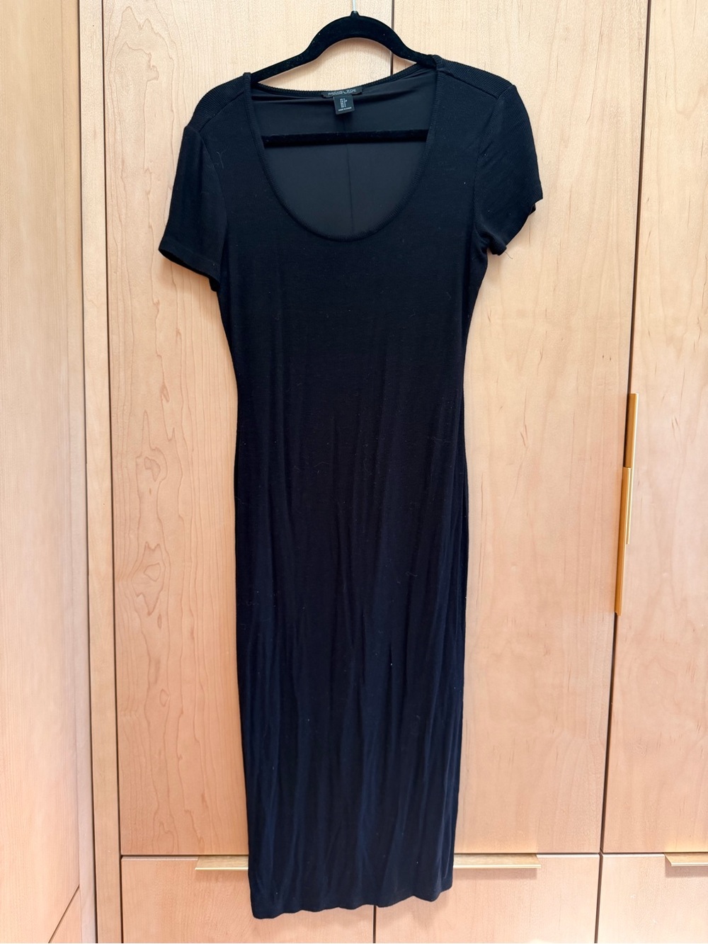Classic Black Scoop Neck MIDI Dress - size Small